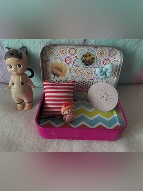 Handmade sonny angel bed trinket tin <3